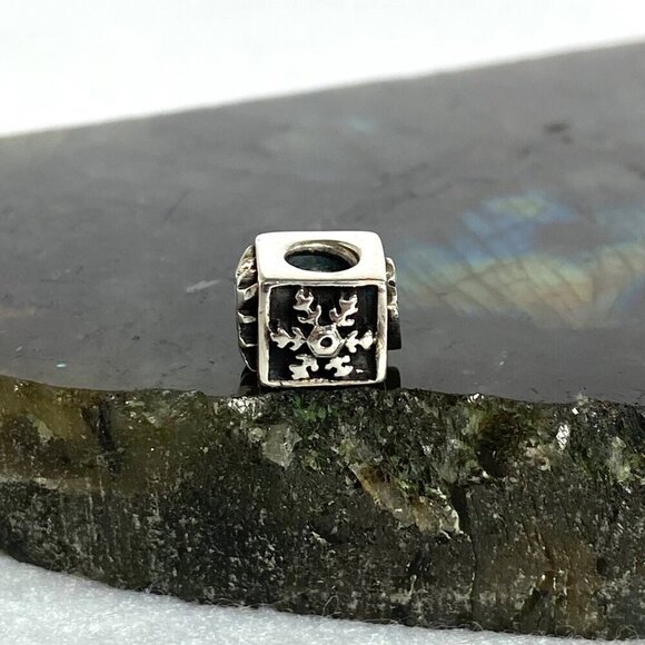 Chamilia Sterling Silver 925 CHAM Square Four Seasons Charm Bead - Picture 2 of 15